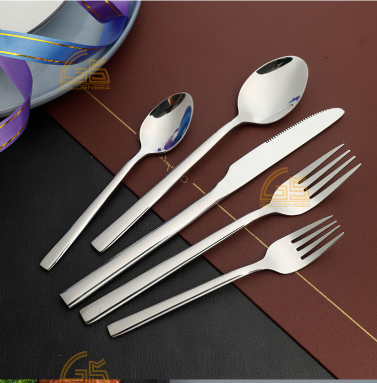 24 Pcs Spoons Forks and Knife Cutlery Cutlery Organizer Stainless Steel Polished Cutlery Set